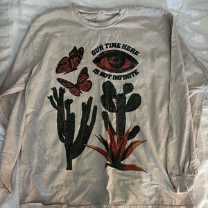 Men’s Urban Outfitters long sleeve tee shirt